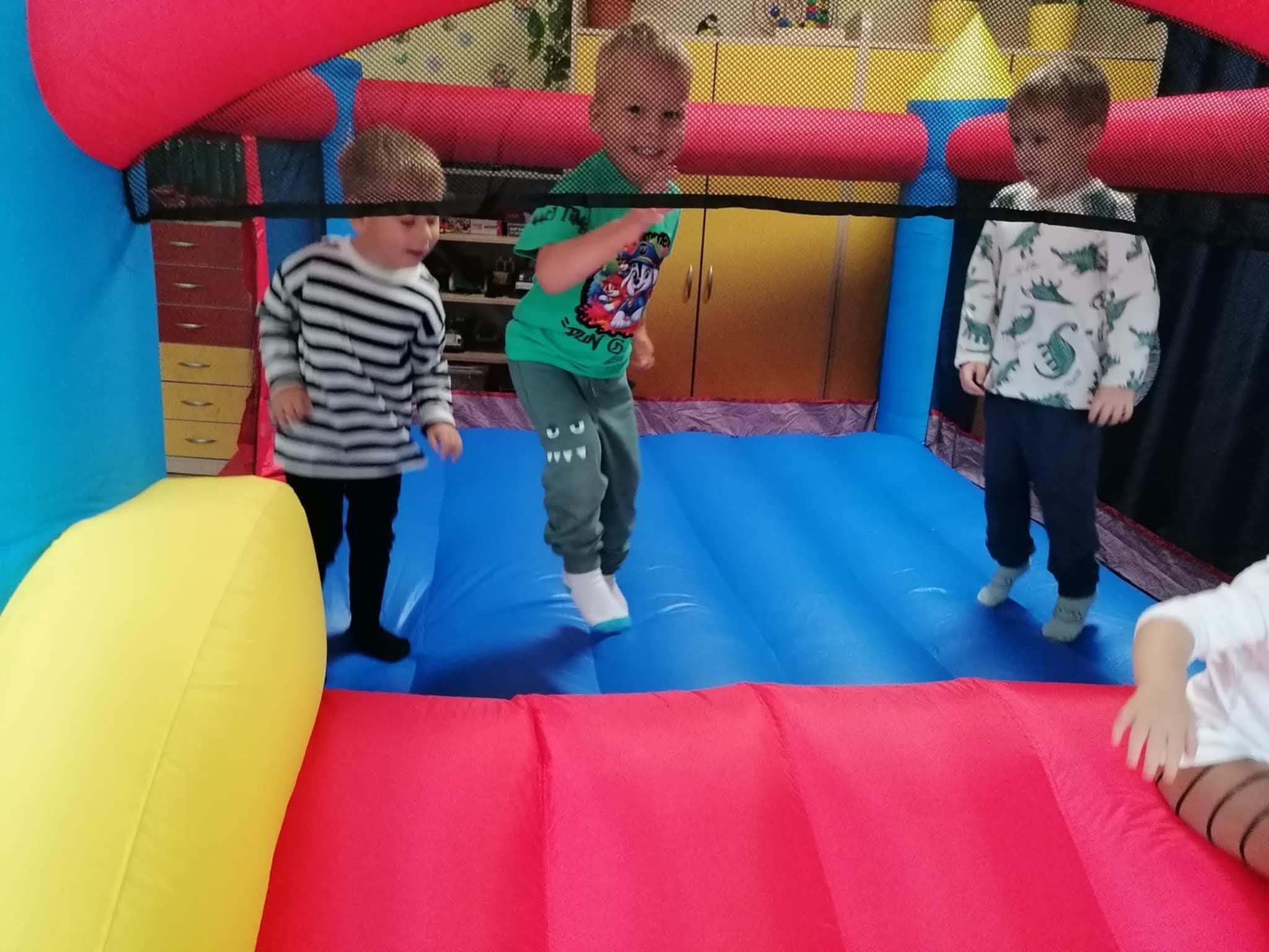 FB_IMG_1758528167151.jpg (185 KB)