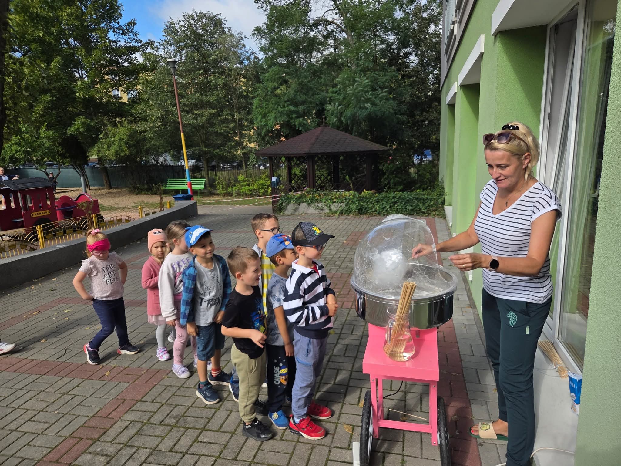 FB_IMG_1758528227565.jpg (386 KB)